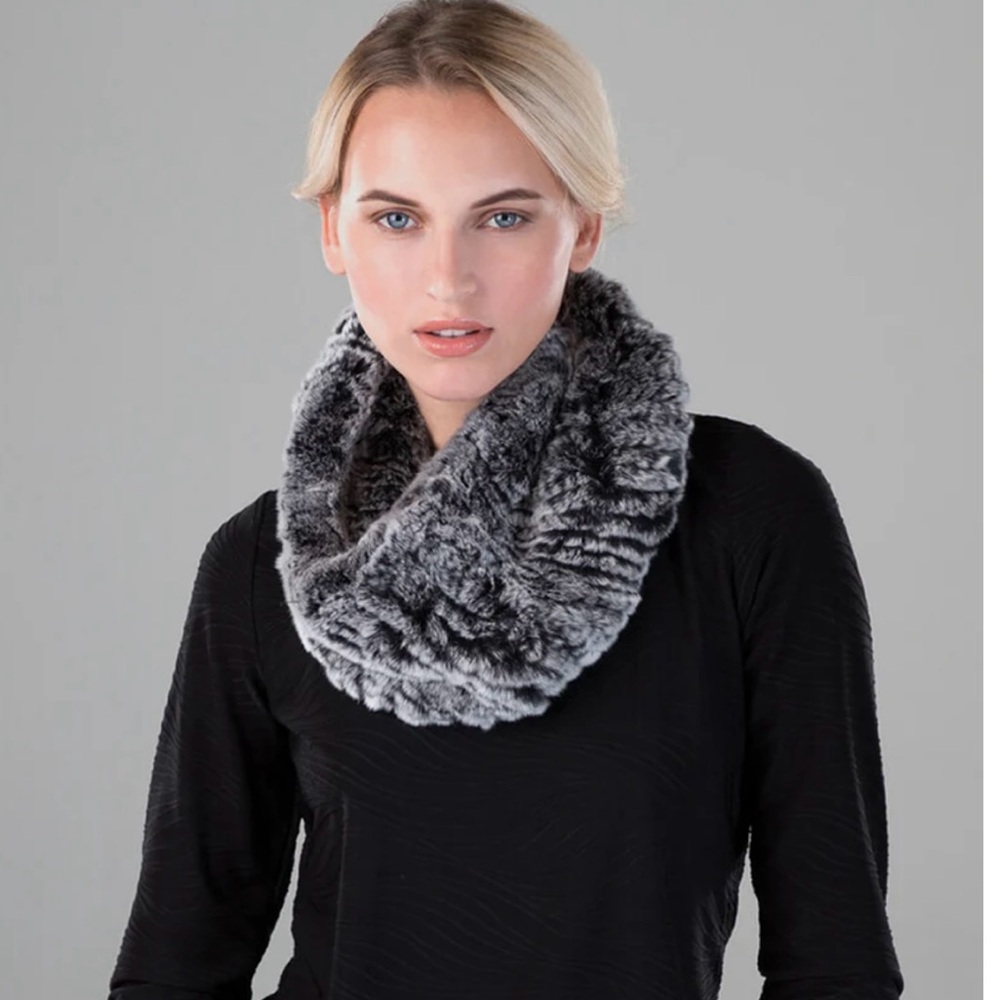 Surell Black Rex Rabbit Fur - StretchFur Infinity Loop Scarf - Picture 7 of 7